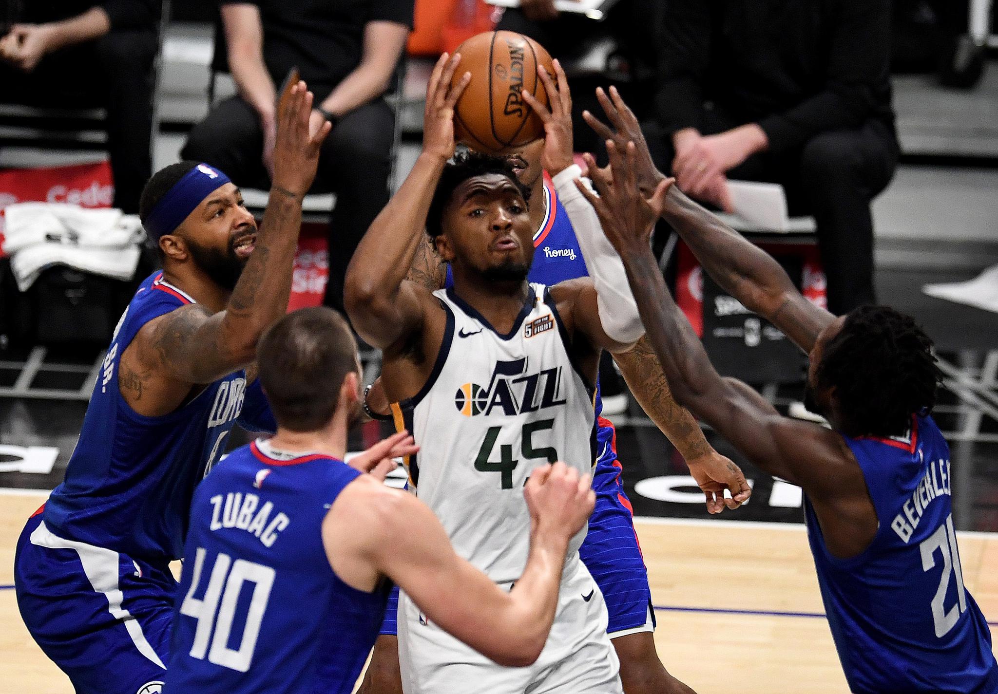 半岛体育官网-皇家马德里约维奇